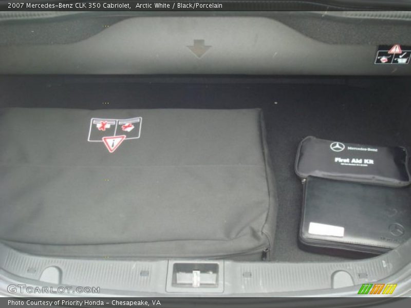 Arctic White / Black/Porcelain 2007 Mercedes-Benz CLK 350 Cabriolet