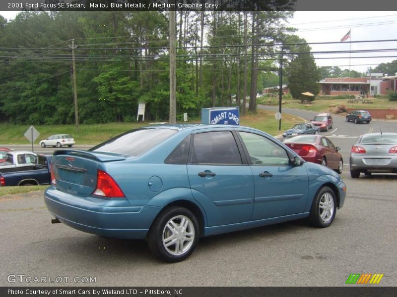 Malibu Blue Metallic / Medium Graphite Grey 2001 Ford Focus SE Sedan