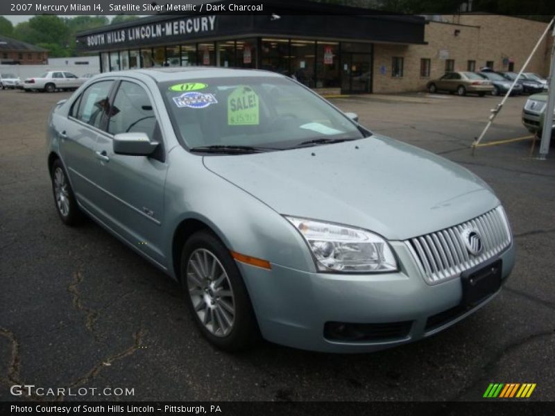 Satellite Silver Metallic / Dark Charcoal 2007 Mercury Milan I4