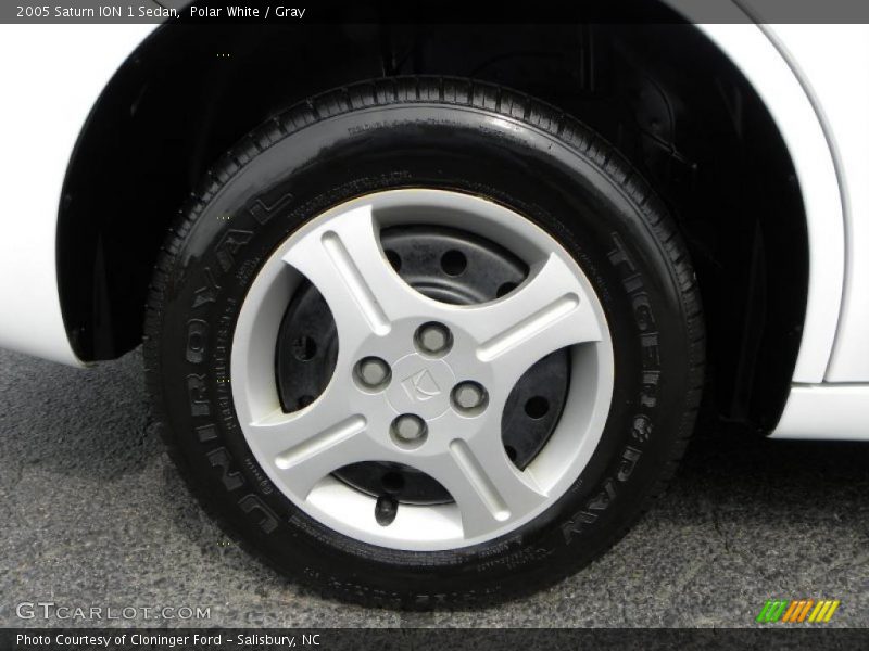 Polar White / Gray 2005 Saturn ION 1 Sedan
