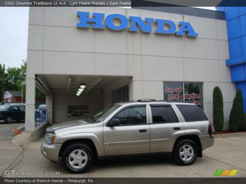 Light Pewter Metallic / Dark Pewter 2002 Chevrolet TrailBlazer LS 4x4