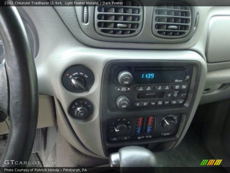 Light Pewter Metallic / Dark Pewter 2002 Chevrolet TrailBlazer LS 4x4