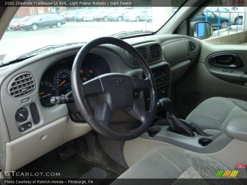 Light Pewter Metallic / Dark Pewter 2002 Chevrolet TrailBlazer LS 4x4