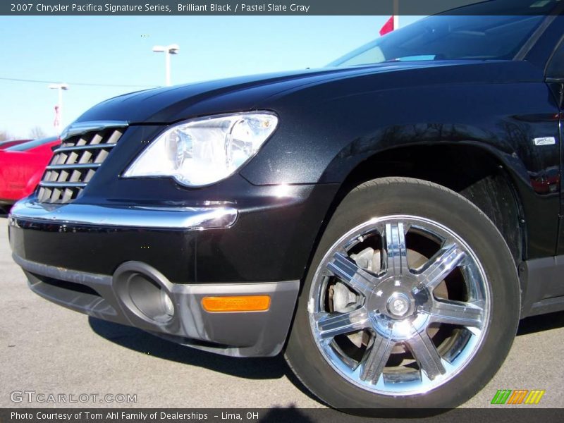 Brilliant Black / Pastel Slate Gray 2007 Chrysler Pacifica Signature Series