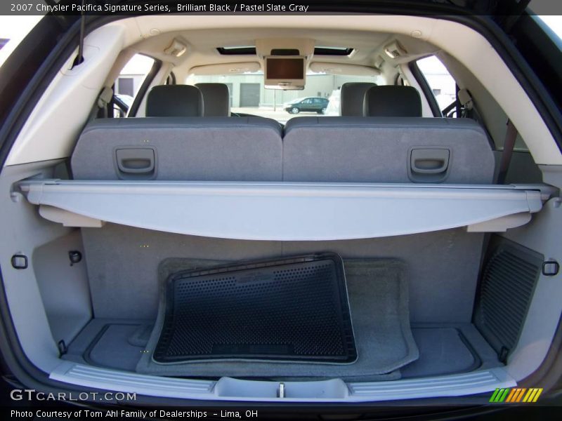 Brilliant Black / Pastel Slate Gray 2007 Chrysler Pacifica Signature Series