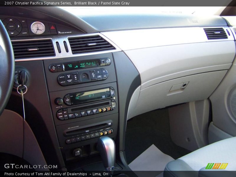 Brilliant Black / Pastel Slate Gray 2007 Chrysler Pacifica Signature Series