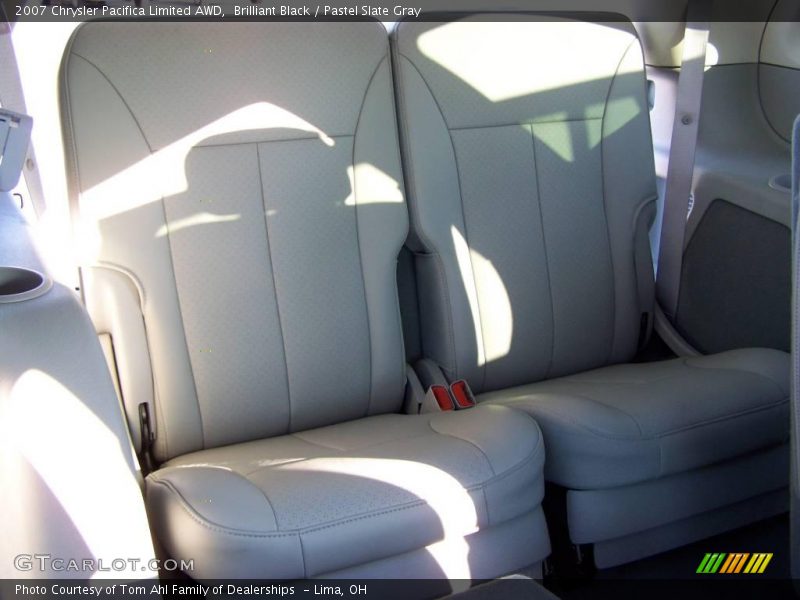 Brilliant Black / Pastel Slate Gray 2007 Chrysler Pacifica Limited AWD