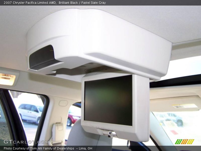 Brilliant Black / Pastel Slate Gray 2007 Chrysler Pacifica Limited AWD