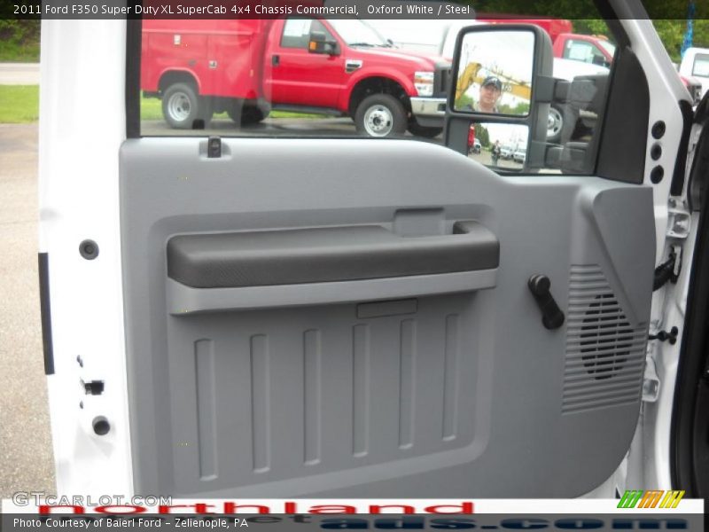 Oxford White / Steel 2011 Ford F350 Super Duty XL SuperCab 4x4 Chassis Commercial