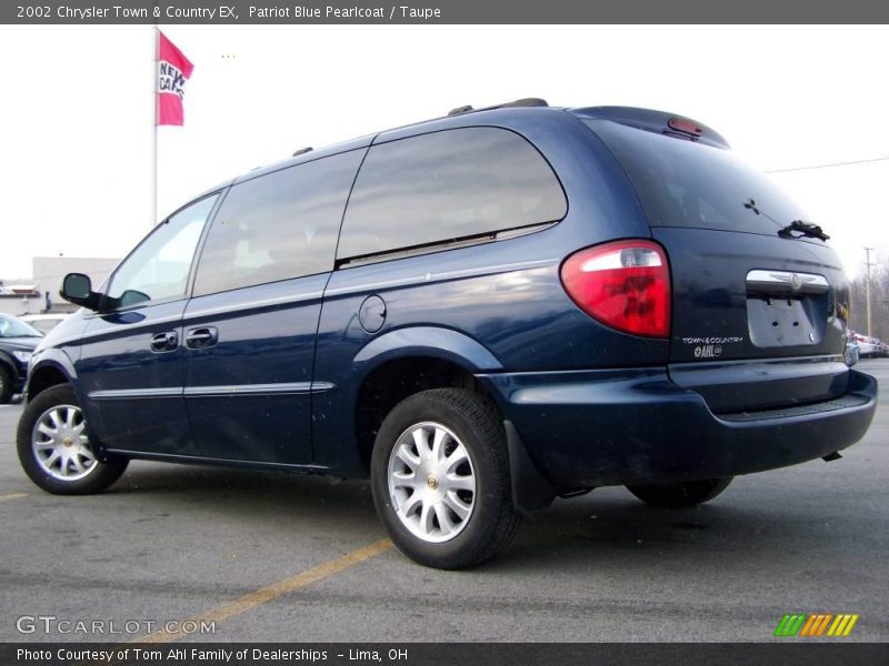 Patriot Blue Pearlcoat / Taupe 2002 Chrysler Town & Country EX