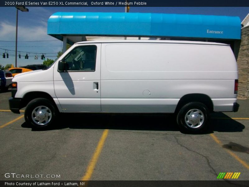 Oxford White / Medium Pebble 2010 Ford E Series Van E250 XL Commericial