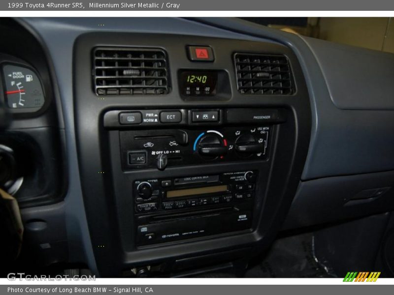 Millennium Silver Metallic / Gray 1999 Toyota 4Runner SR5