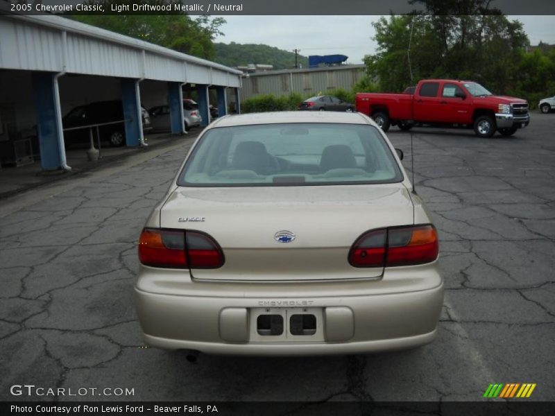Light Driftwood Metallic / Neutral 2005 Chevrolet Classic