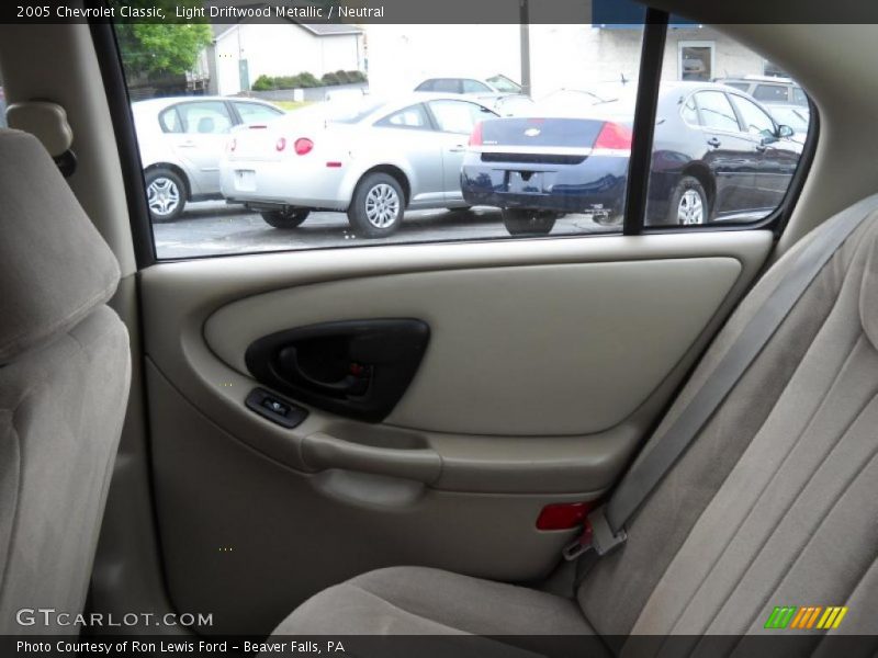 Light Driftwood Metallic / Neutral 2005 Chevrolet Classic