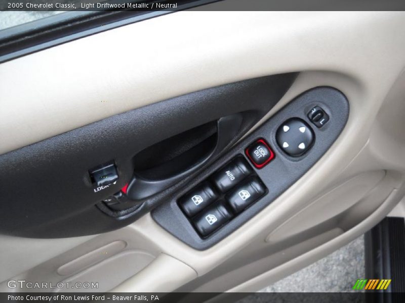Light Driftwood Metallic / Neutral 2005 Chevrolet Classic