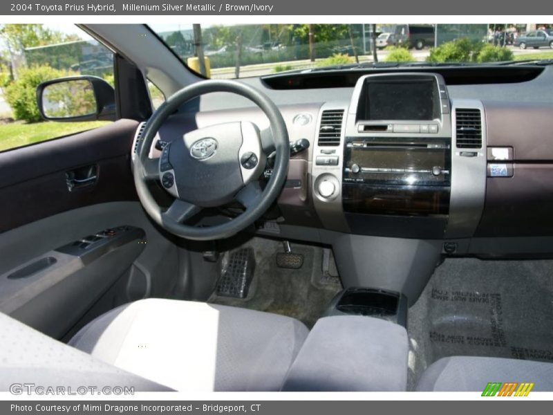 Millenium Silver Metallic / Brown/Ivory 2004 Toyota Prius Hybrid