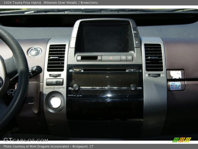 Millenium Silver Metallic / Brown/Ivory 2004 Toyota Prius Hybrid