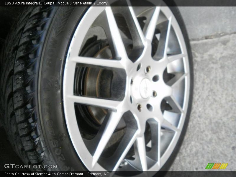 Vogue Silver Metallic / Ebony 1998 Acura Integra LS Coupe