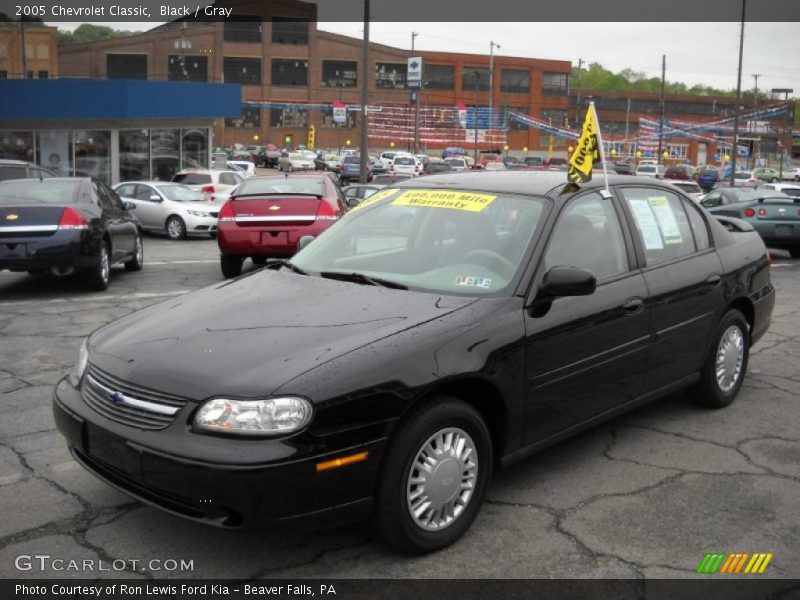 Black / Gray 2005 Chevrolet Classic