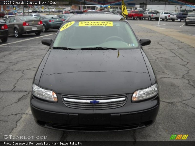 Black / Gray 2005 Chevrolet Classic