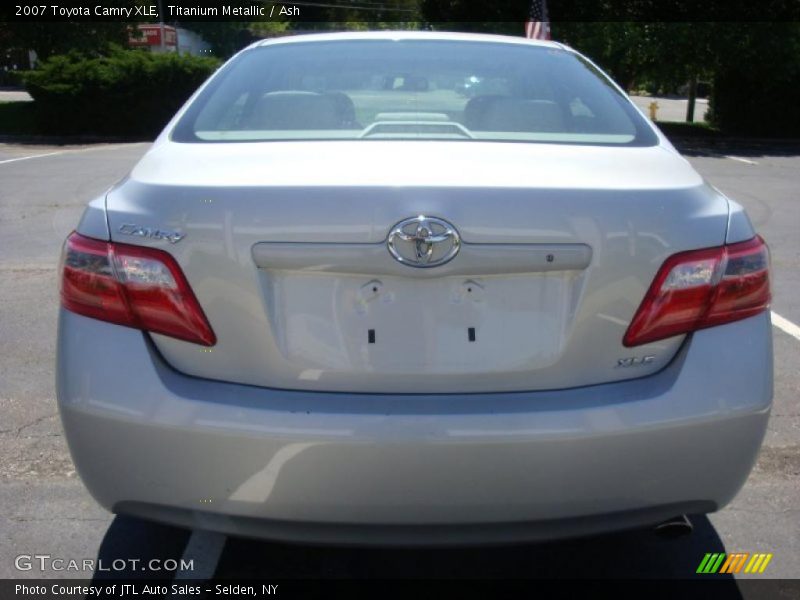 Titanium Metallic / Ash 2007 Toyota Camry XLE