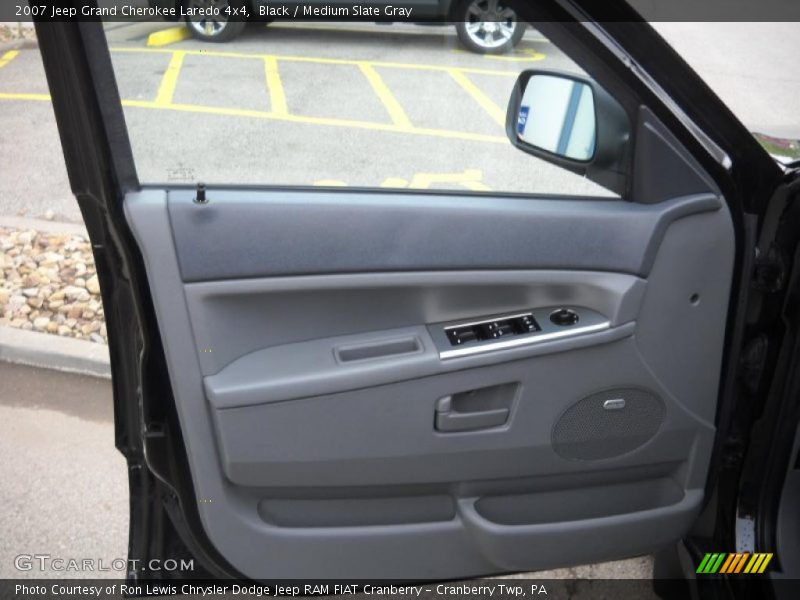 Black / Medium Slate Gray 2007 Jeep Grand Cherokee Laredo 4x4