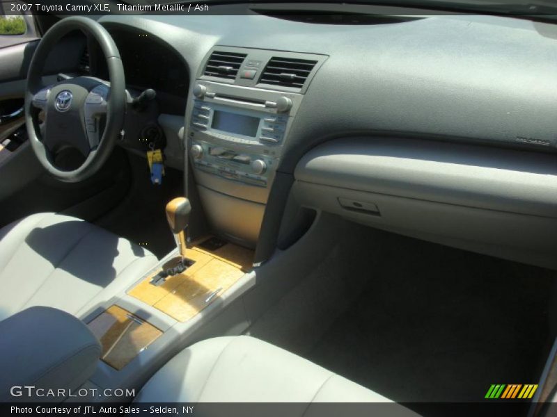 Titanium Metallic / Ash 2007 Toyota Camry XLE