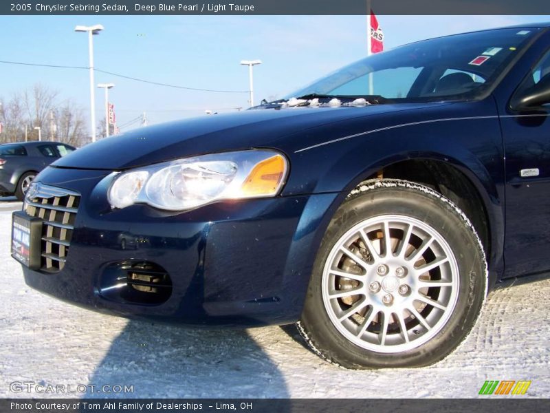 Deep Blue Pearl / Light Taupe 2005 Chrysler Sebring Sedan