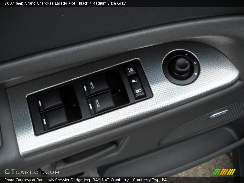 Black / Medium Slate Gray 2007 Jeep Grand Cherokee Laredo 4x4