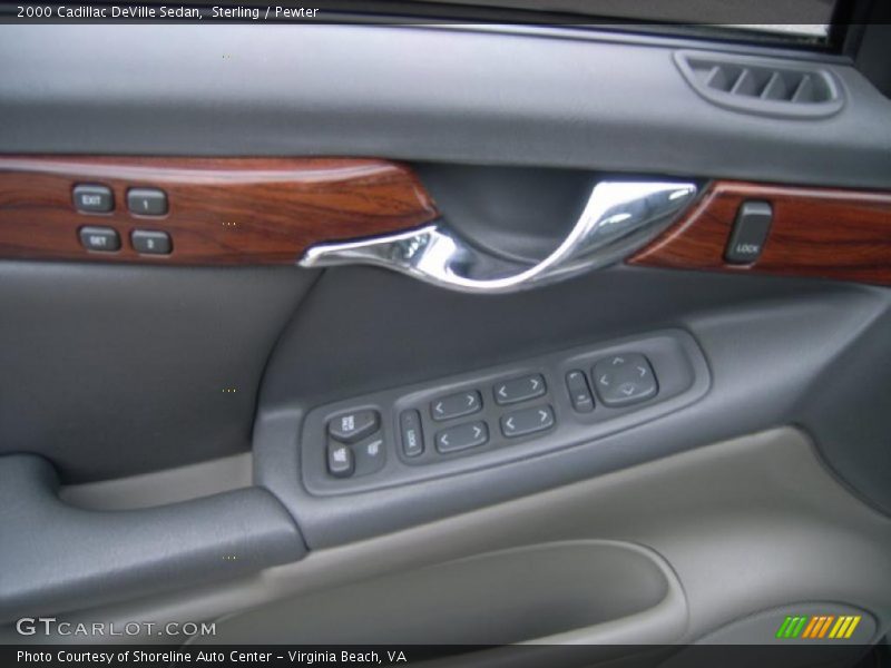 Sterling / Pewter 2000 Cadillac DeVille Sedan