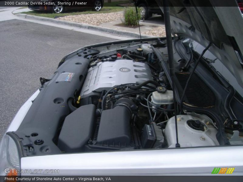 Sterling / Pewter 2000 Cadillac DeVille Sedan