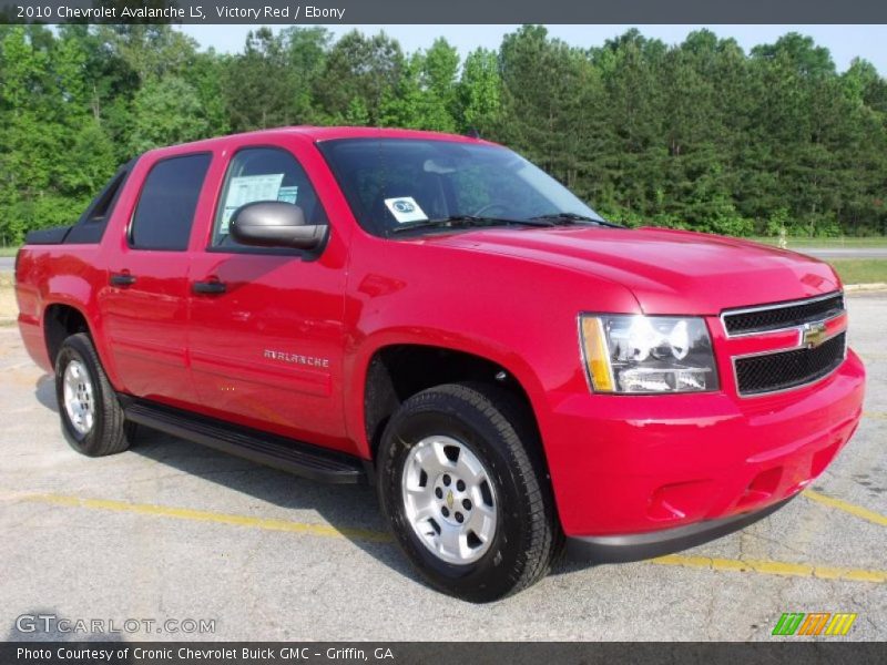 Victory Red / Ebony 2010 Chevrolet Avalanche LS