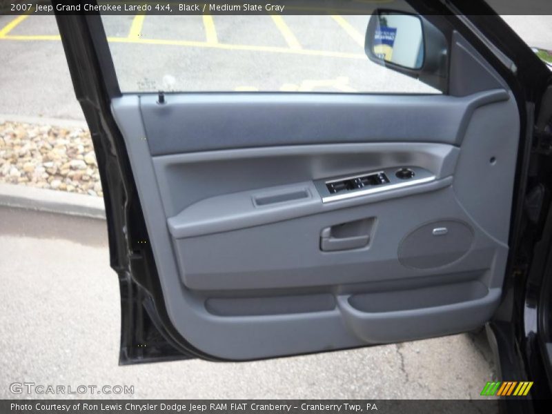 Black / Medium Slate Gray 2007 Jeep Grand Cherokee Laredo 4x4