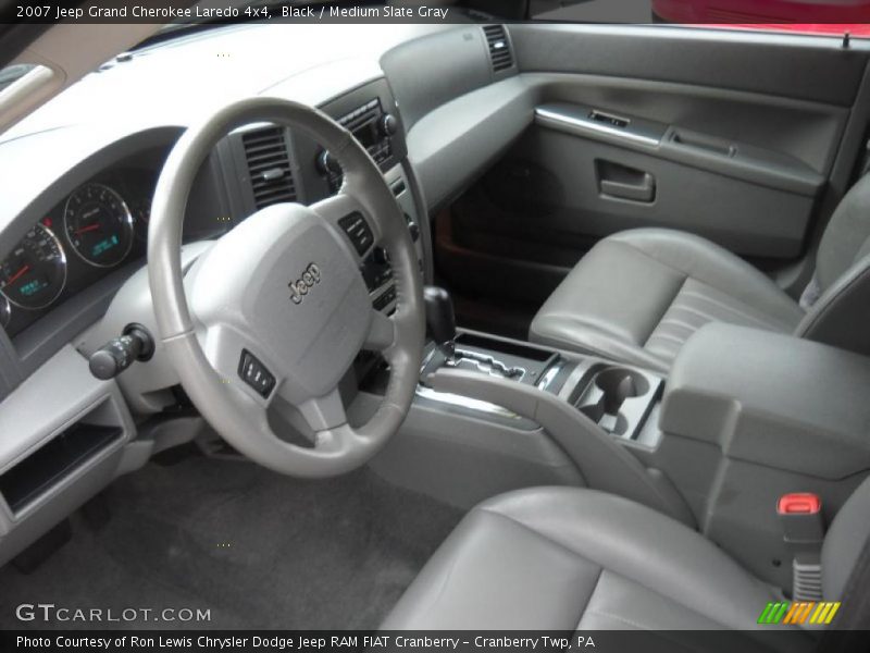 Black / Medium Slate Gray 2007 Jeep Grand Cherokee Laredo 4x4