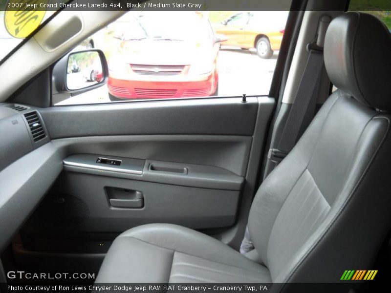 Black / Medium Slate Gray 2007 Jeep Grand Cherokee Laredo 4x4