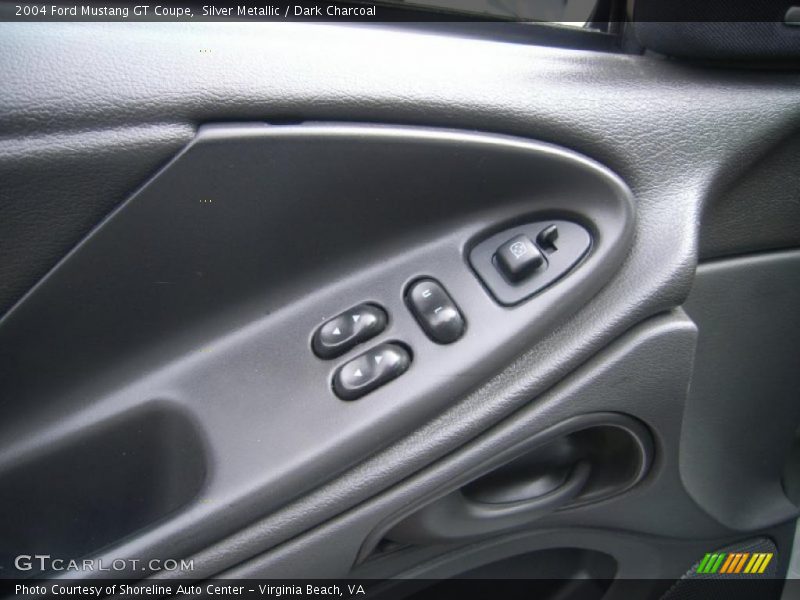 Silver Metallic / Dark Charcoal 2004 Ford Mustang GT Coupe