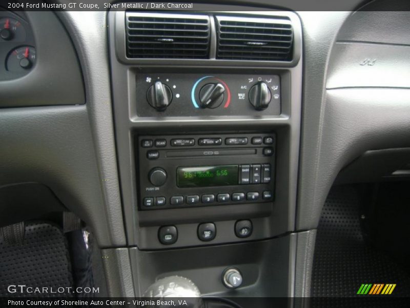 Silver Metallic / Dark Charcoal 2004 Ford Mustang GT Coupe