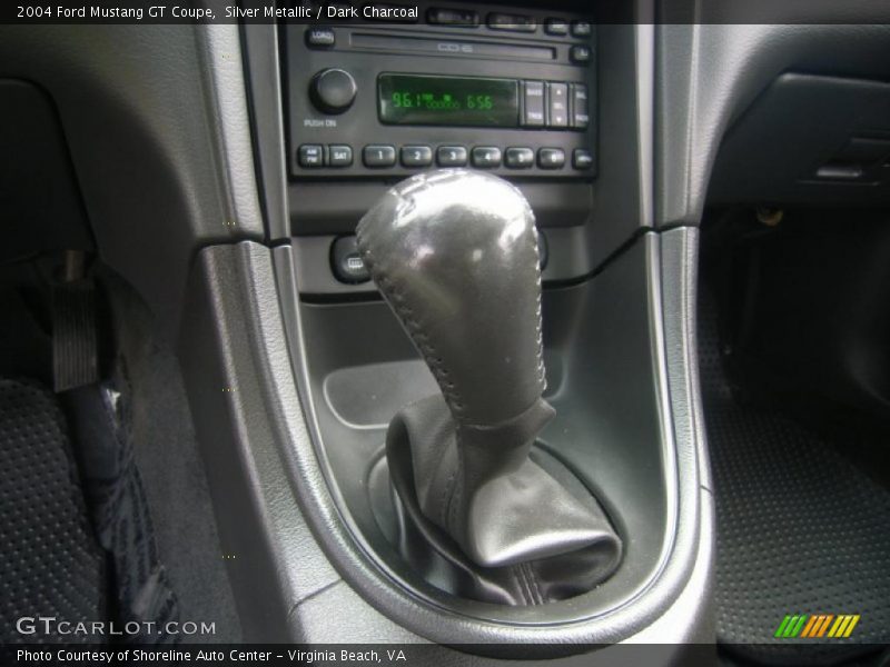 Silver Metallic / Dark Charcoal 2004 Ford Mustang GT Coupe