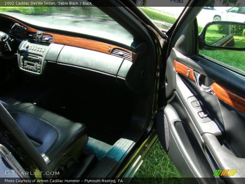 Sable Black / Black 2002 Cadillac DeVille Sedan