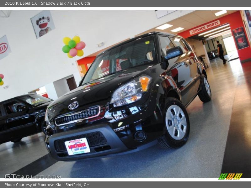 Shadow Black / Black Cloth 2010 Kia Soul 1.6
