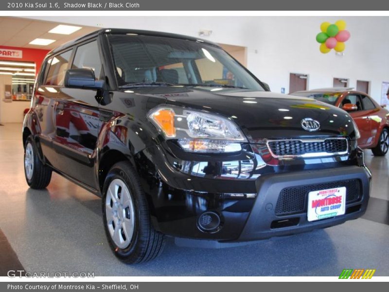 Shadow Black / Black Cloth 2010 Kia Soul 1.6