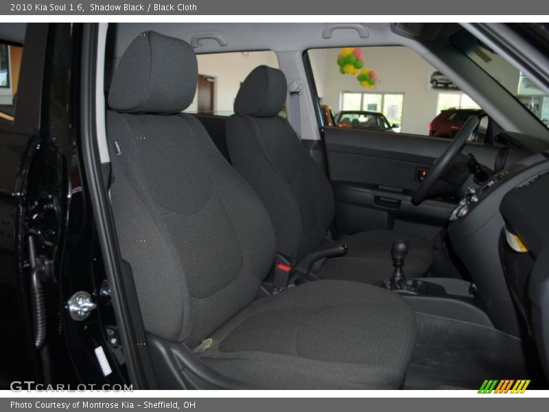Shadow Black / Black Cloth 2010 Kia Soul 1.6