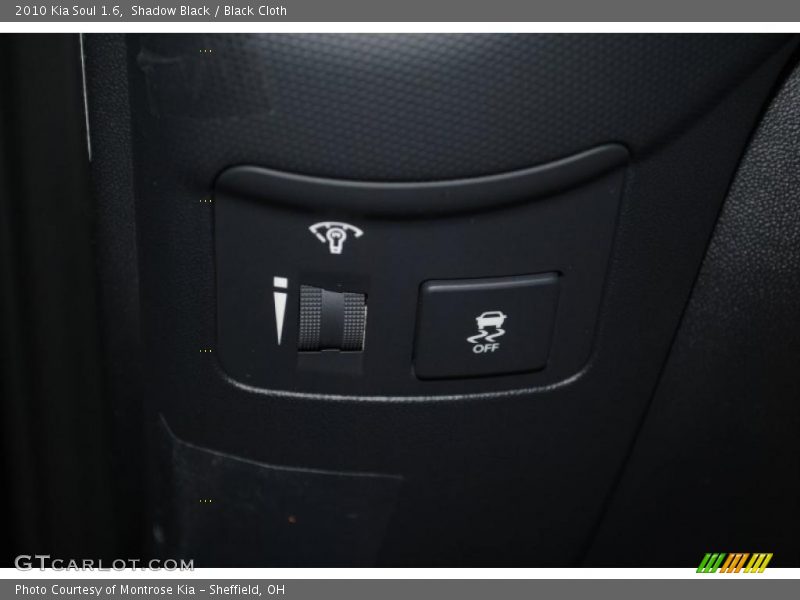 Shadow Black / Black Cloth 2010 Kia Soul 1.6