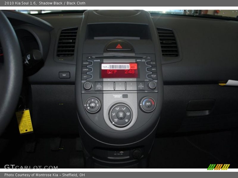 Shadow Black / Black Cloth 2010 Kia Soul 1.6