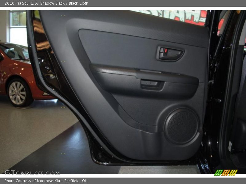 Shadow Black / Black Cloth 2010 Kia Soul 1.6