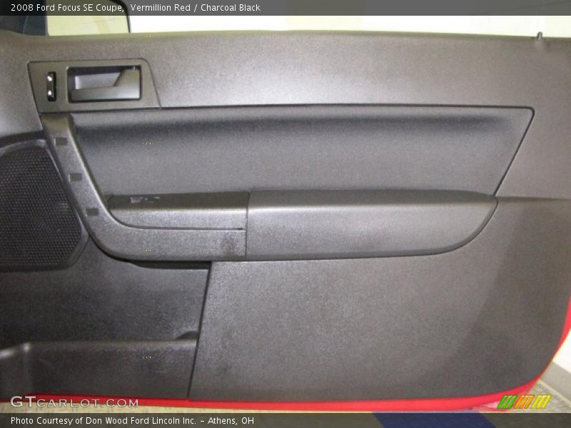 Vermillion Red / Charcoal Black 2008 Ford Focus SE Coupe