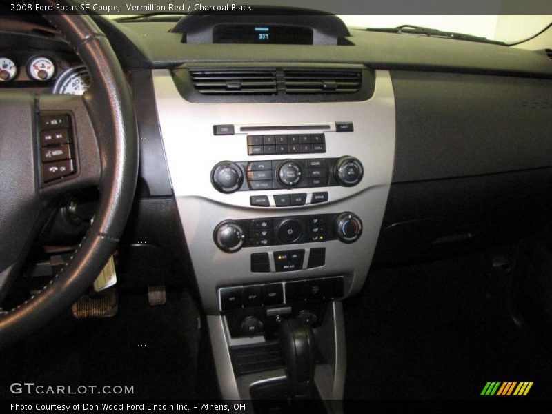 Vermillion Red / Charcoal Black 2008 Ford Focus SE Coupe