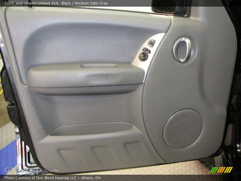 Black / Medium Slate Gray 2006 Jeep Liberty Limited 4x4