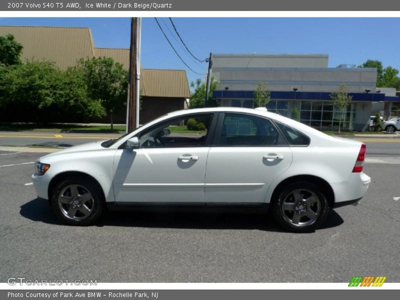 Ice White / Dark Beige/Quartz 2007 Volvo S40 T5 AWD