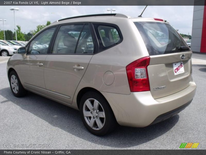 Light Almond Beige / Beige 2007 Kia Rondo LX V6